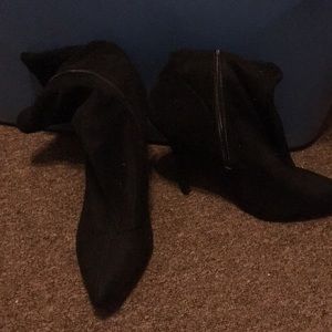 Black bootie